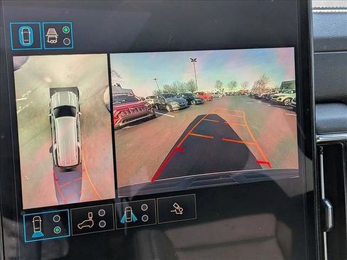 Used 2025 GMC Yukon XL Denali w/ Sun & Power Step Package image 12