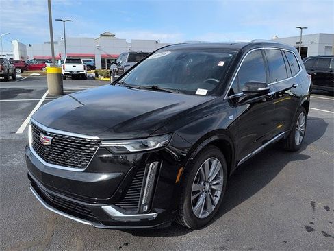 Used 2024 Cadillac XT6 Premium Luxury image 3
