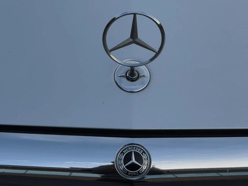 Used 2018 Mercedes-Benz E 300 image 64