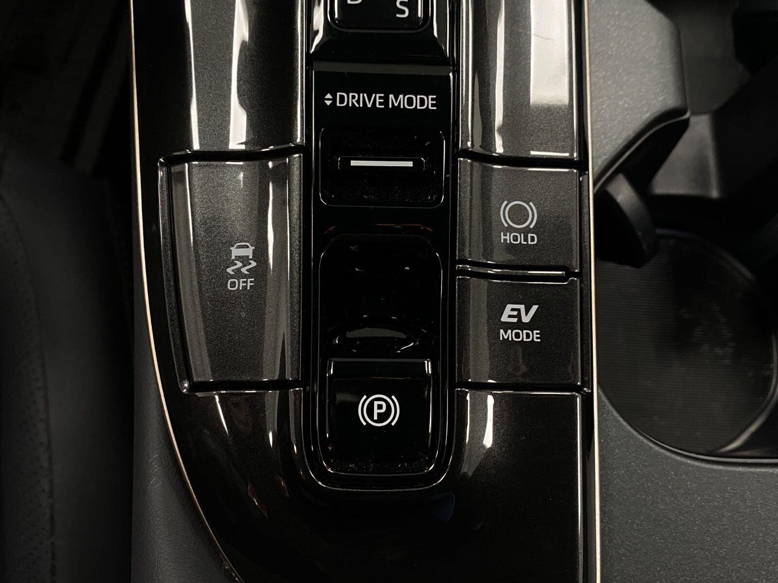 Used 2026 Toyota Crown Signia w/ Advanced Technology Package AWD/4WD image 26