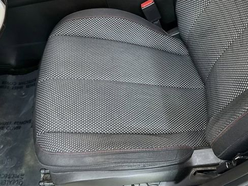 Used 2014 Chevrolet Equinox LT w/ Driver Convenience Package image 18