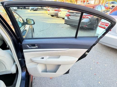 Used 2013 Subaru Legacy 2.5i Premium image 31