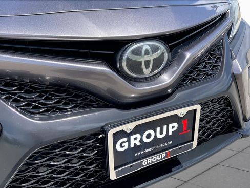 Used 2019 Toyota Camry SE w/ Convenience Package FWD image 29