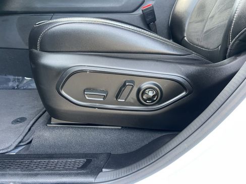 Used 2024 Jeep Grand Cherokee Altitude RWD image 26