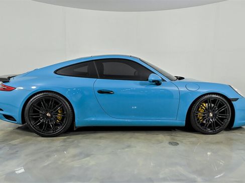 Used 2018 Porsche 911 Carrera image 11