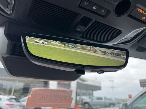 New 2025 GMC Hummer EV 2X image 16