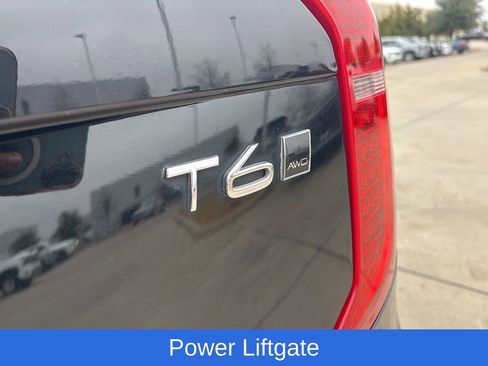Used 2021 Volvo XC90 T6 Momentum image 7