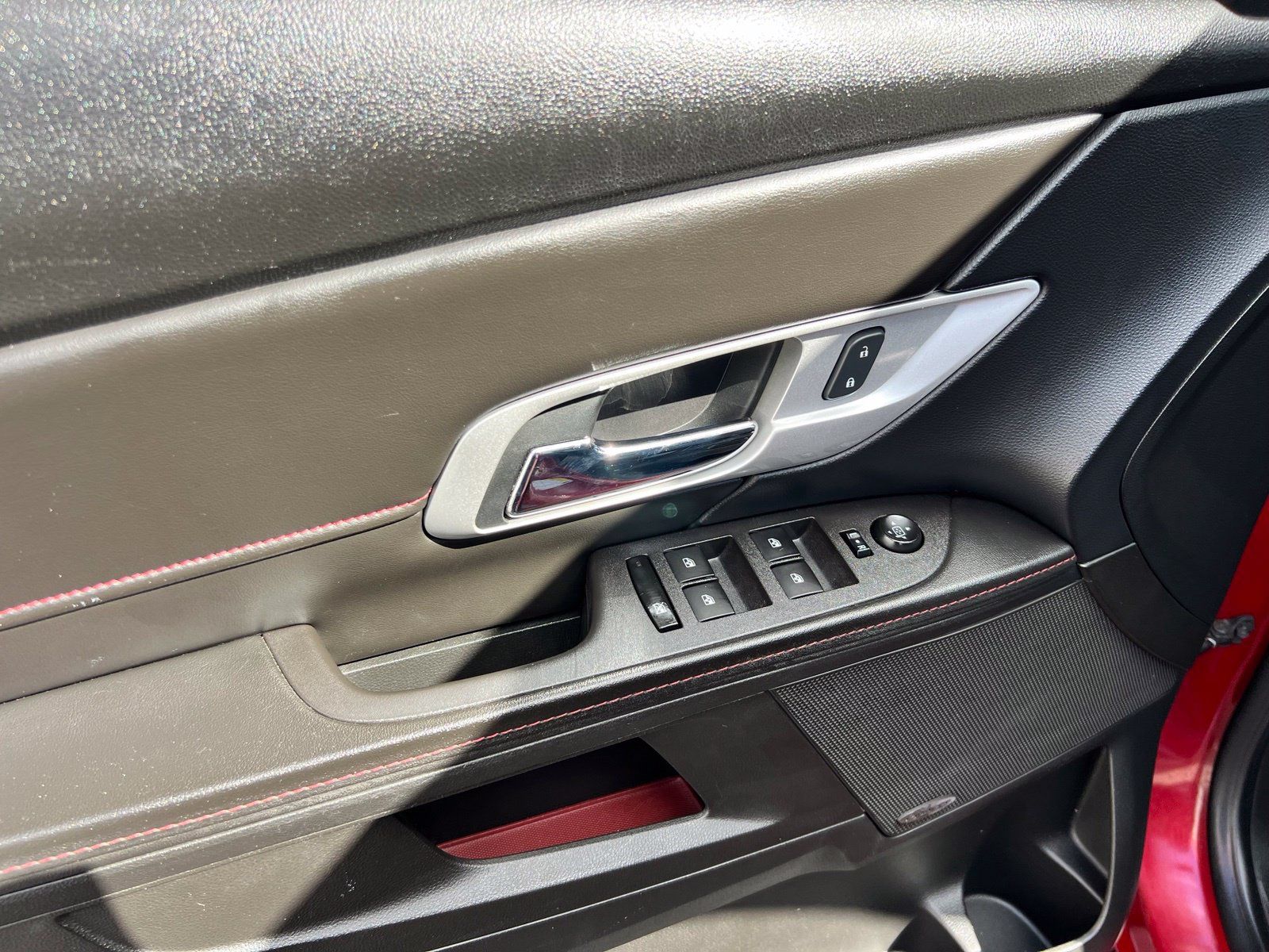 Used 2015 GMC Terrain SLT FWD image 29