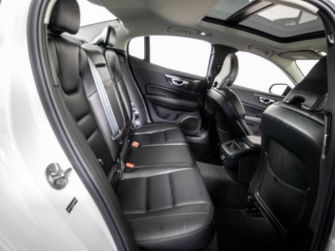 Used 2025 Volvo S60 B5 Core FWD image 12