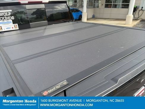 Used 2022 GMC Sierra 1500 SLT w/ SLT Premium Plus Package AWD/4WD image 31