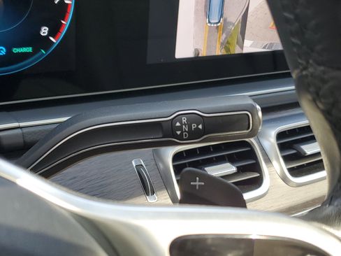 Used 2021 Mercedes-Benz GLE 450 4MATIC image 33