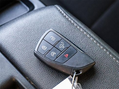 Used 2024 GMC Sierra 1500 Elevation image 30