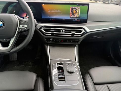 Used 2023 BMW 330i xDrive Sedan w/ Premium Package AWD/4WD image 11