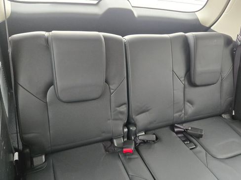 Used 2019 Nissan Armada Platinum w/ Captain's Chairs Package image 13