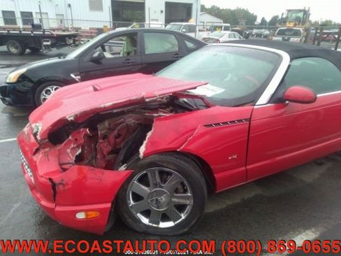 Used 2002 Ford Thunderbird Deluxe image 2