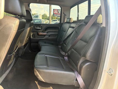Used 2017 GMC Sierra 1500 SLT AWD/4WD image 8