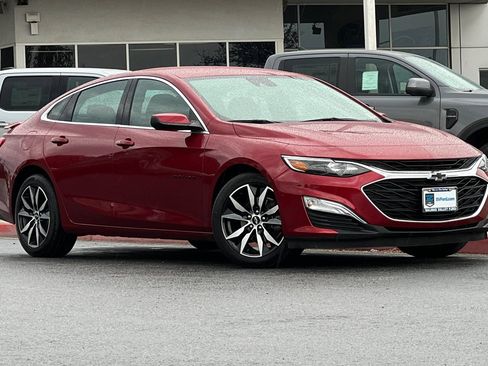 Used 2024 Chevrolet Malibu RS FWD image 2