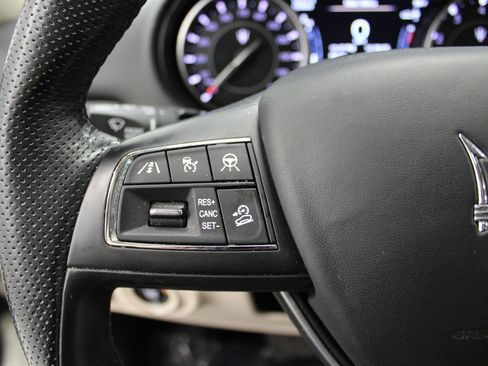 Used 2022 Maserati Levante GT image 21