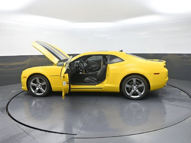 Used 2011 Chevrolet Camaro SS w/ RS Package RWD image 39