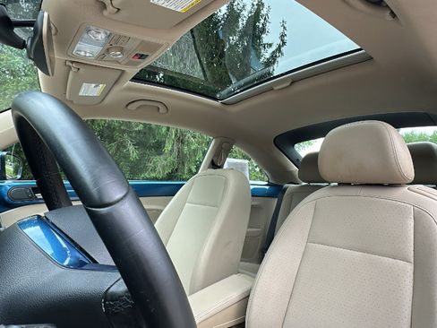 Used 2019 Volkswagen Beetle 2.0T SE FWD image 13