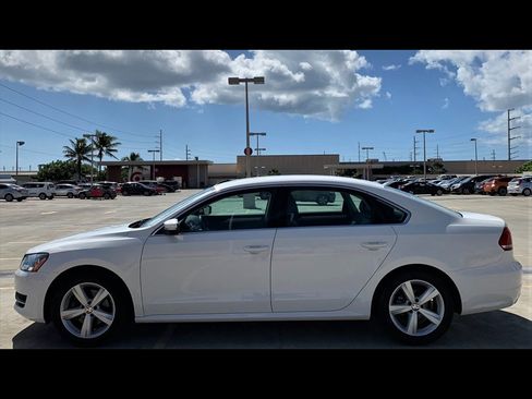 Used 2013 Volkswagen Passat 2.5 SE FWD image 8