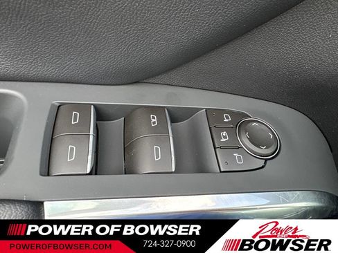 New 2026 Chevrolet Traverse RS w/ LPO, Floor Liner Package AWD/4WD image 7