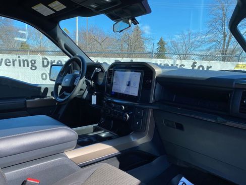 Used 2025 Ford F150 STX w/ Equipment Group 201A FX4 image 17