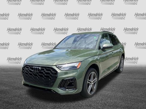 Used 2024 Audi Q5 e Premium Plus w/ Premium Plus Package AWD/4WD image 6
