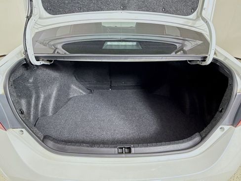 Used 2019 Toyota Corolla XSE image 27