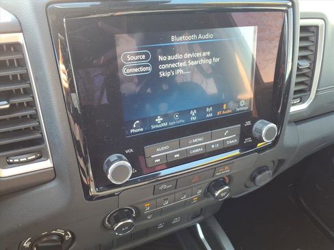 Used 2023 Nissan Frontier SV image 31