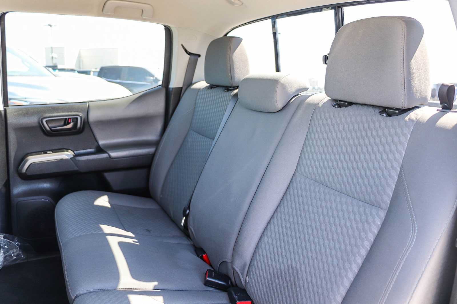 Used 2023 Toyota Tacoma SR5 RWD image 18