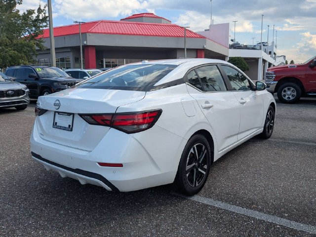 Used 2025 Nissan Sentra SV FWD image 4