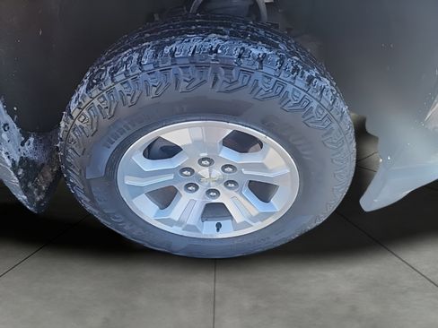 Used 2017 Chevrolet Silverado 1500 LT w/ All Star Edition image 10