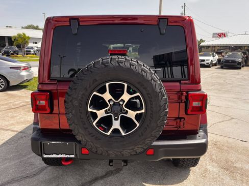 Used 2021 Jeep Wrangler Unlimited Rubicon AWD/4WD image 4