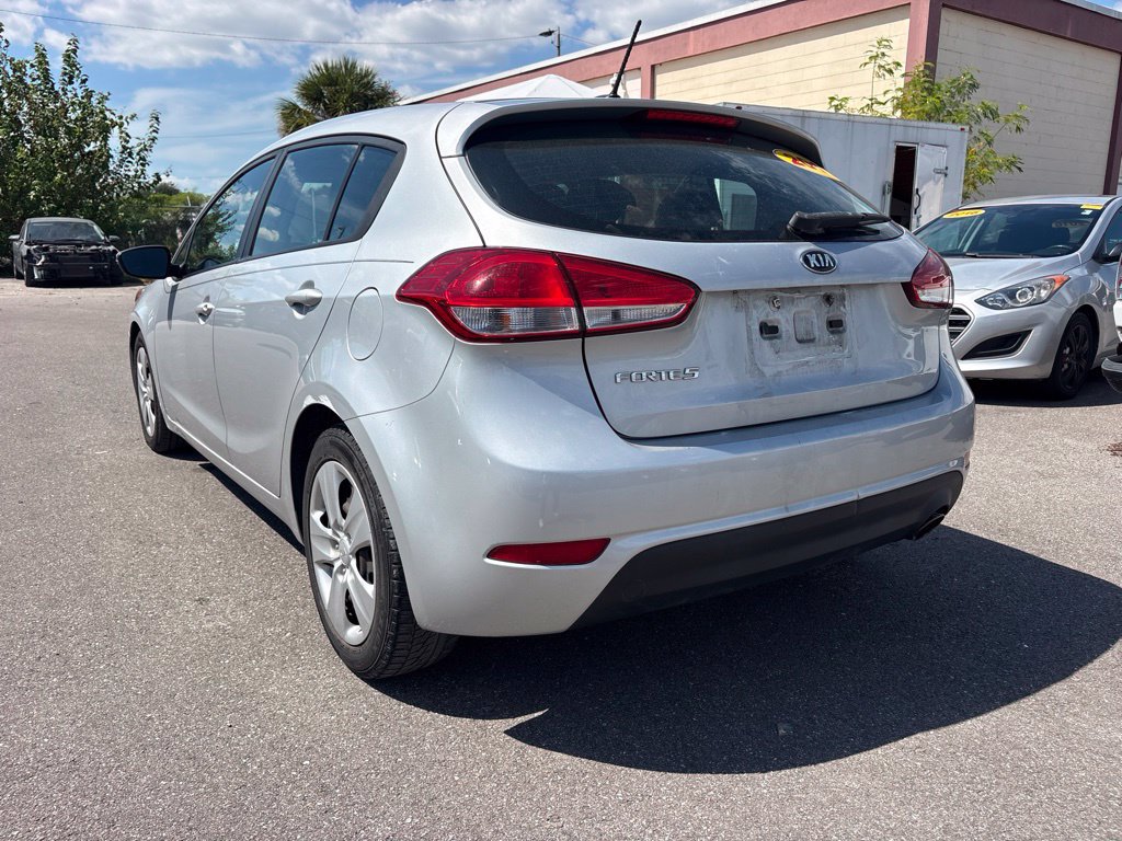Used 2016 Kia Forte LX FWD image 5