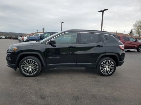 Used 2023 Jeep Compass Limited w/ Elite Group AWD/4WD image 2