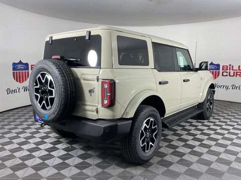 New 2026 Ford Bronco Outer Banks AWD/4WD image 3