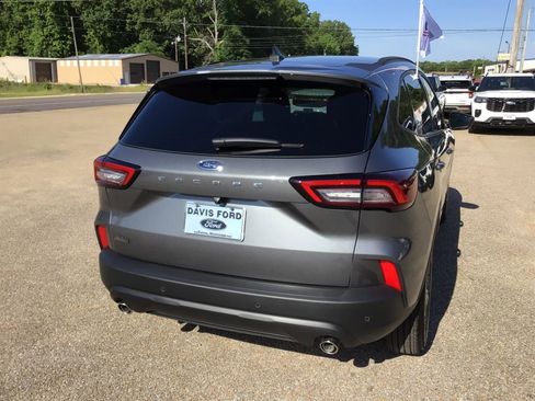 New 2026 Ford Escape ST-Line w/ Tech Pack #1 FWD image 9