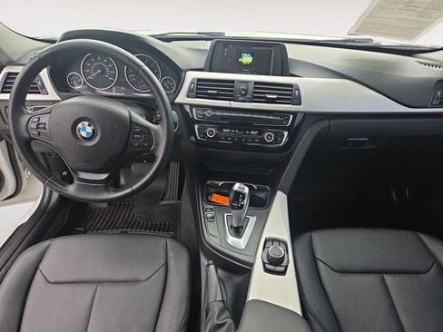 Used 2018 BMW 320i Sedan image 10