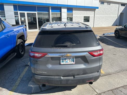 Used 2020 Chevrolet Traverse LS image 4