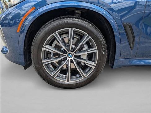Used 2023 BMW X5 xDrive40i w/ M Sport Package AWD/4WD image 25