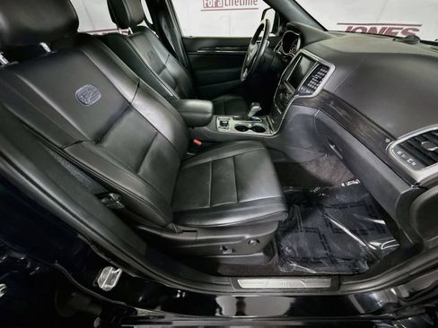 Used 2018 Jeep Grand Cherokee Overland AWD/4WD image 33