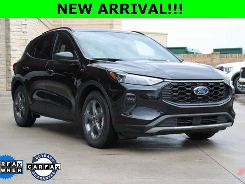 Used 2025 Ford Escape ST-Line image 1