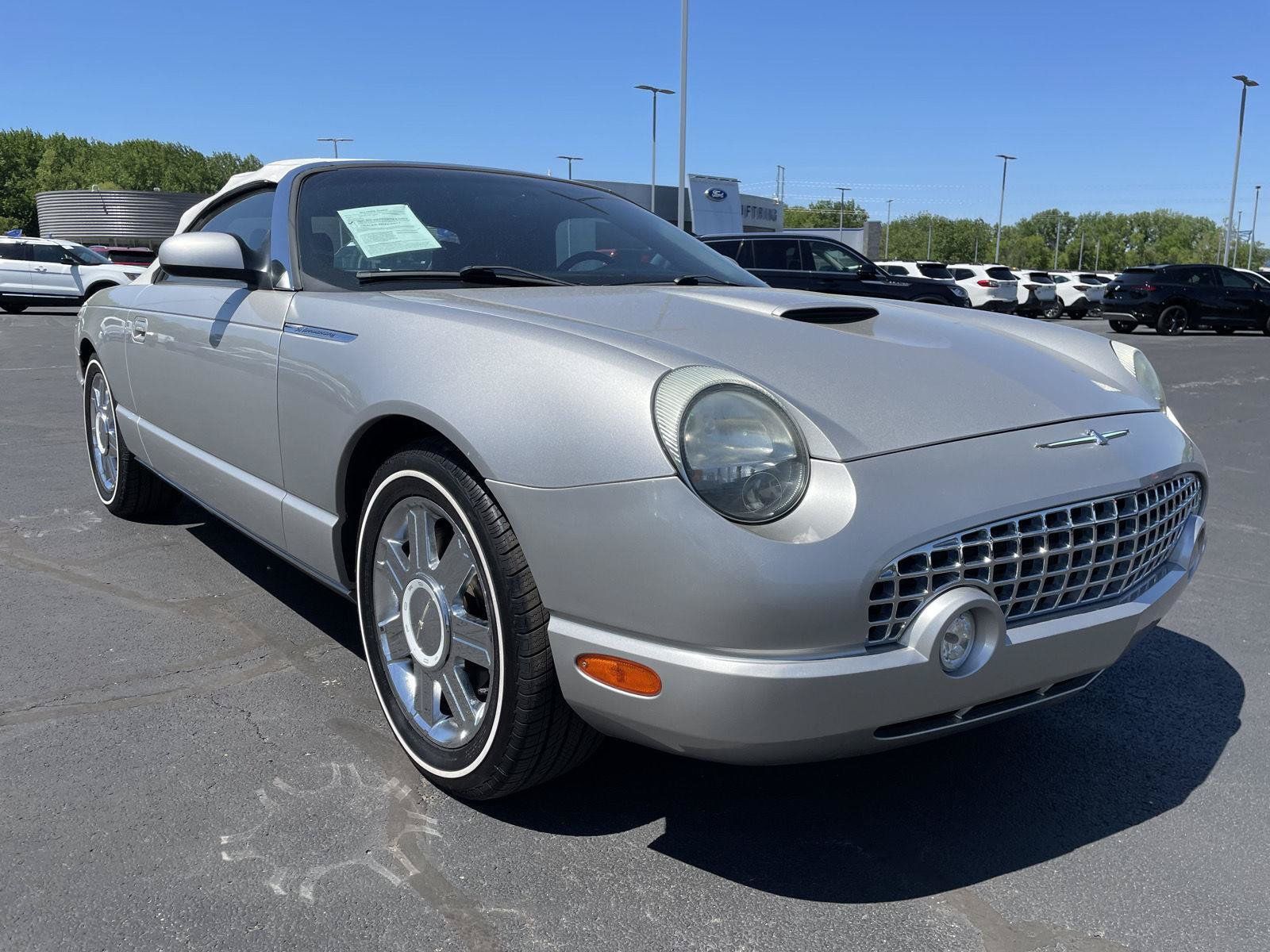 Used 2005 Ford Thunderbird RWD image 7