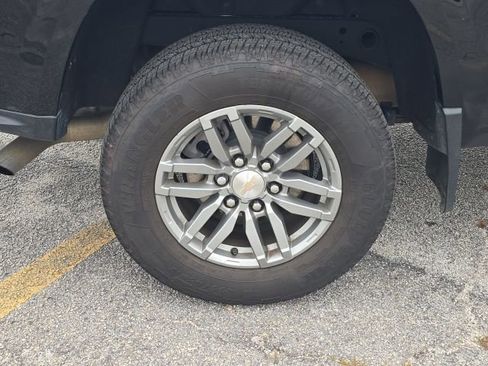 Used 2024 Chevrolet Colorado LT w/ LT Convenience Package III image 12