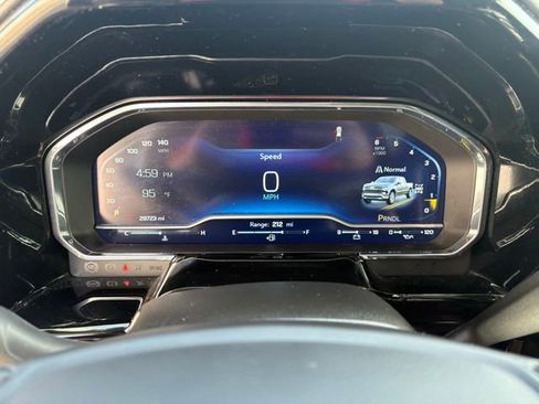 Used 2023 Chevrolet Silverado 1500 LT AWD/4WD image 14