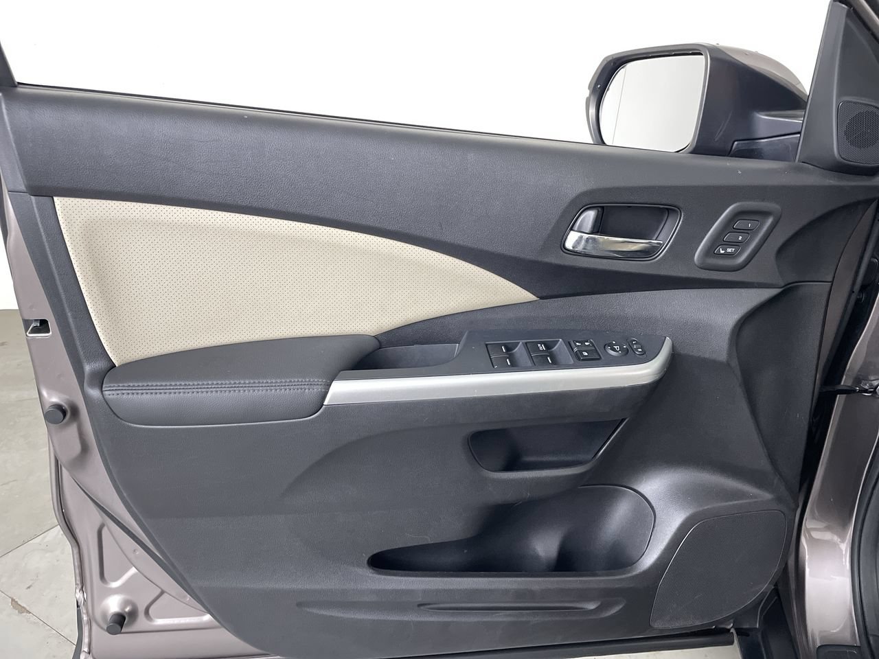 Used 2016 Honda CR-V Touring image 11