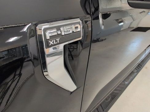Used 2022 Ford F150 XLT image 12