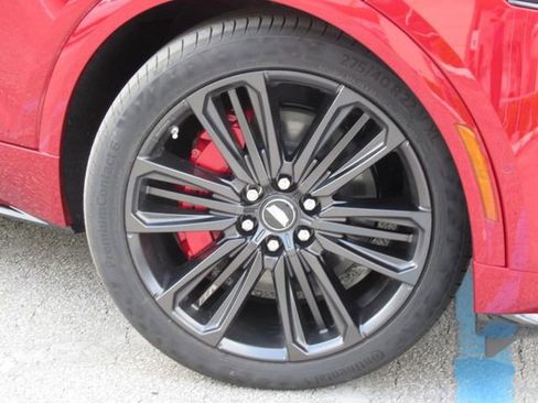 New 2026 Cadillac Lyriq V image 7