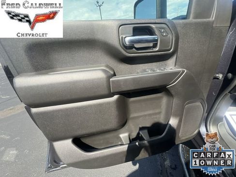 Used 2024 Chevrolet Silverado 2500 Custom w/ Custom Value Package AWD/4WD image 27